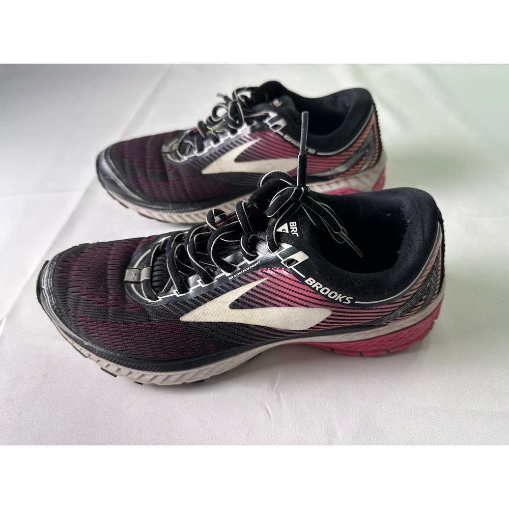 Brooks Ghost‎ 10 Women's Running Shoes Athletic Sneakers Black Pink Size 10 US